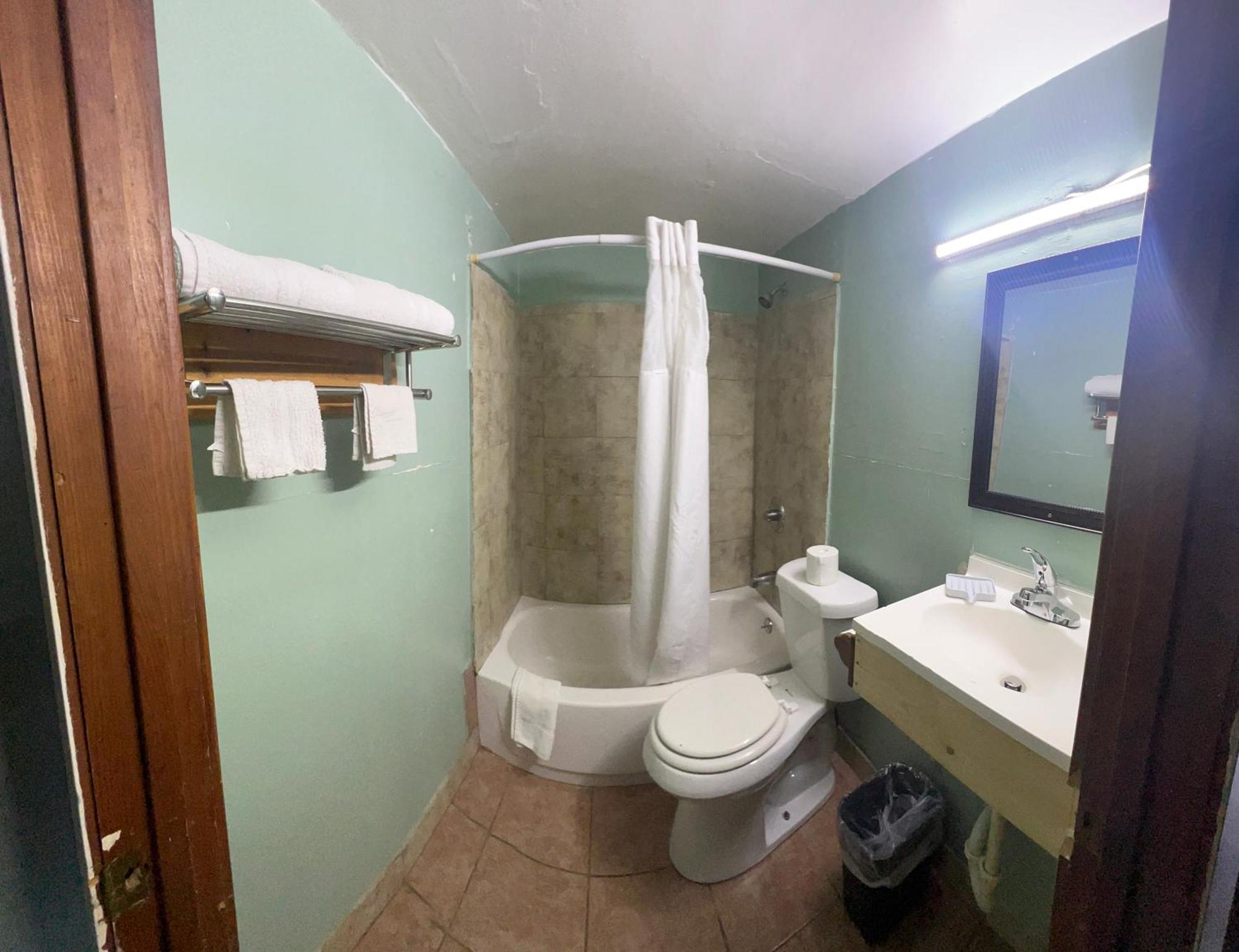 Town & Country Motel Sioux City Exterior photo